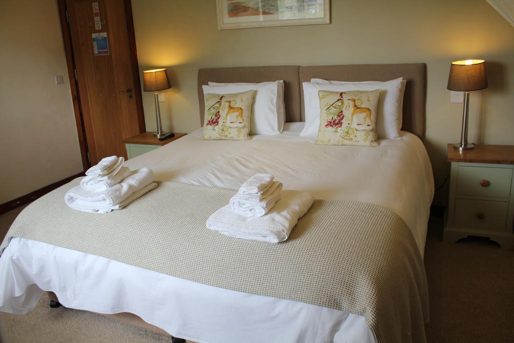 Three Horseshoes Country Inn 巴里 外观 照片